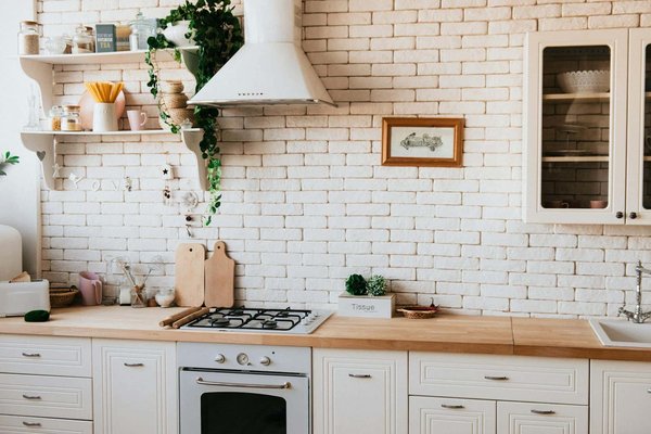 Quels sont les meilleurs accessoires pour une cuisine de style campagnard ?